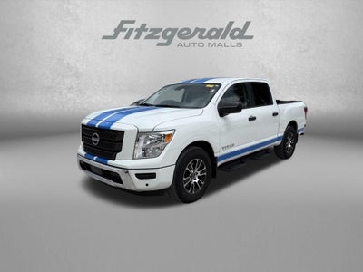 2023 Nissan Titan SV