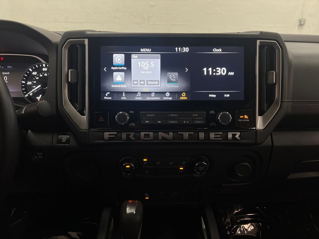 2025 Nissan Frontier SV