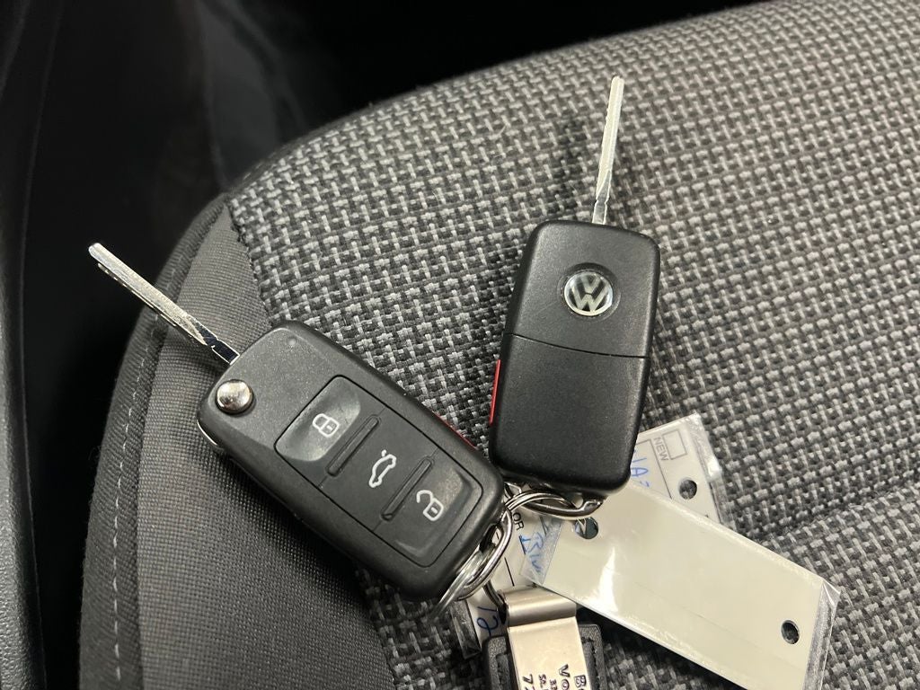 2019 Volkswagen Beetle 2.0T S