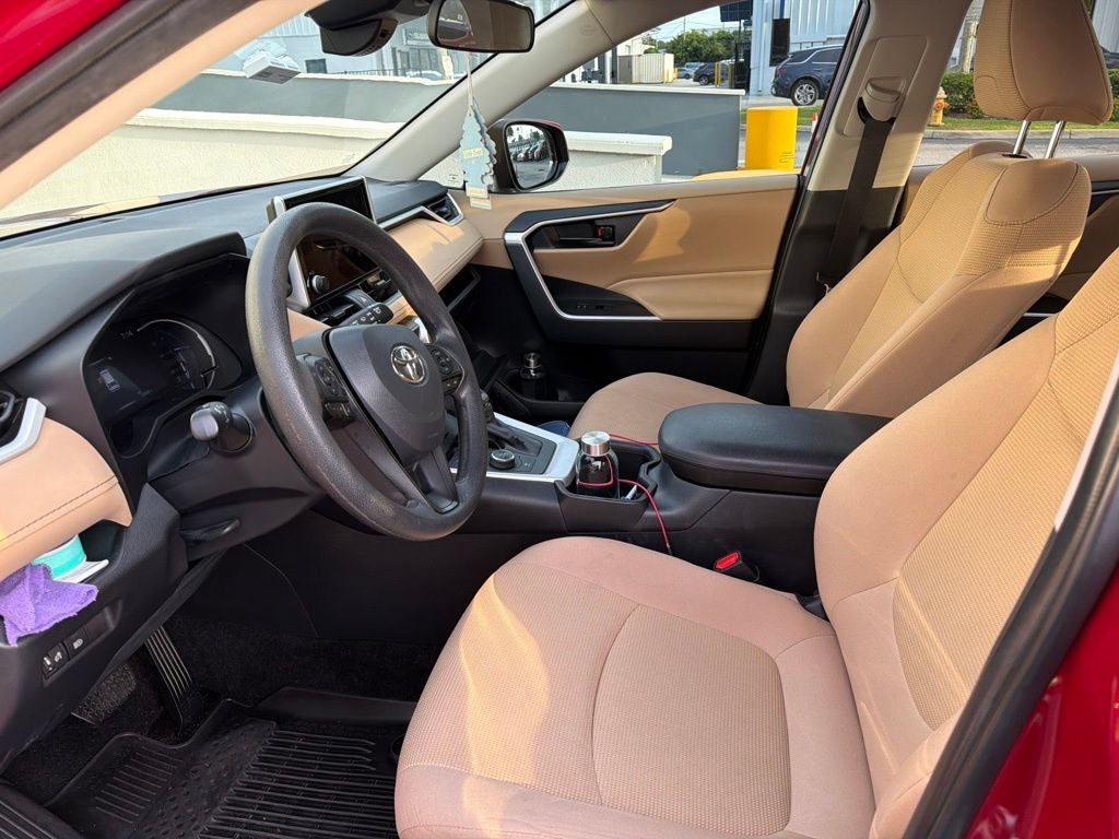 2024 Toyota RAV4 Hybrid LE