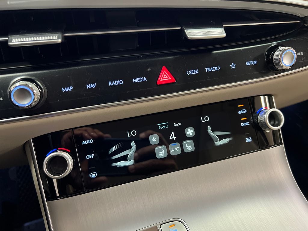 2026 Genesis GV70 2.5T Select