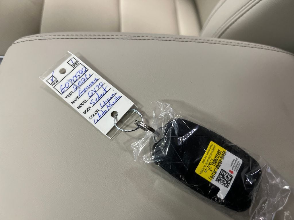 2026 Genesis GV70 2.5T Select