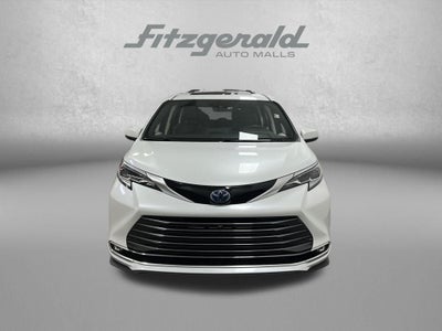 2022 Toyota Sienna Platinum 7 Passenger