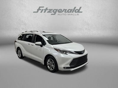 2022 Toyota Sienna Platinum 7 Passenger