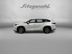 2025 Toyota Highlander Hybrid XLE