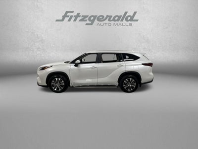 2025 Toyota Highlander Hybrid XLE