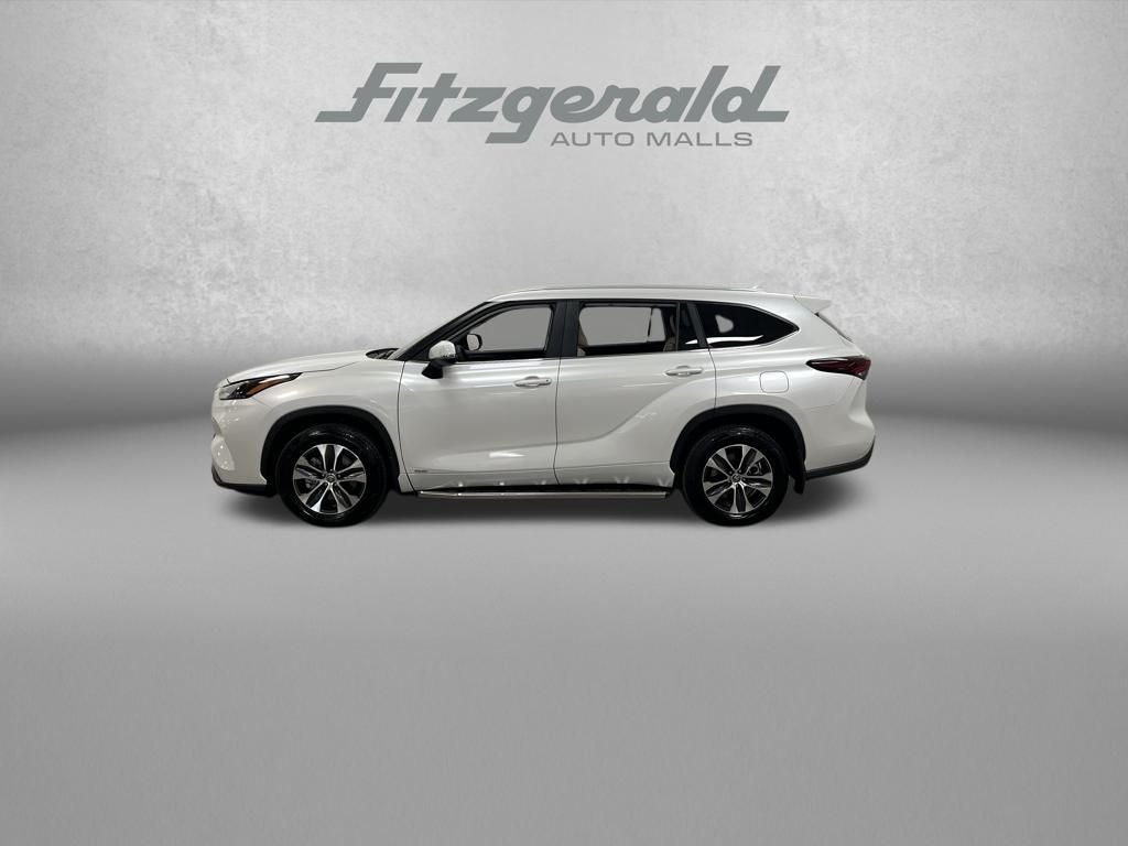 2025 Toyota Highlander Hybrid XLE