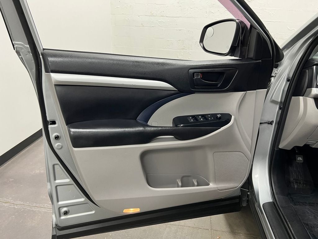 2019 Toyota Highlander LE Plus