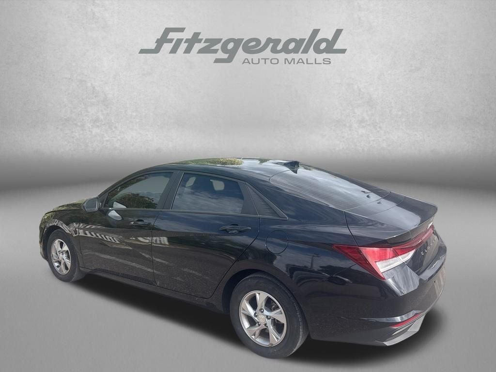 2023 Hyundai Elantra SE