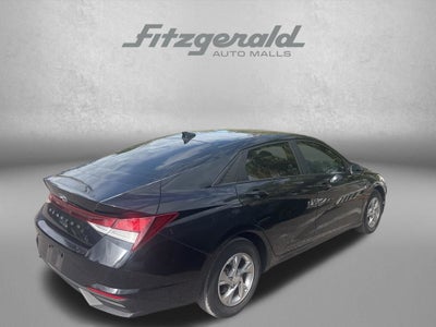 2023 Hyundai Elantra SE