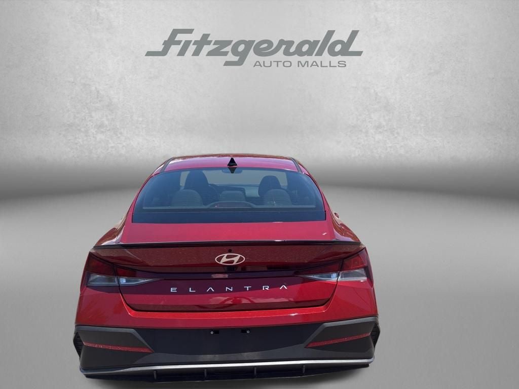 2025 Hyundai Elantra SEL Sport