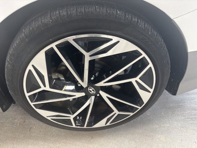 2023 Hyundai IONIQ 6 SEL