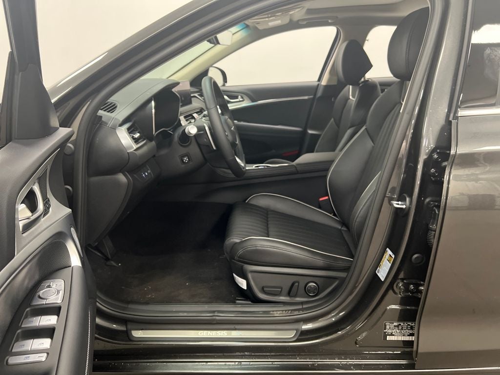 2026 Genesis G70 2.5T Prestige