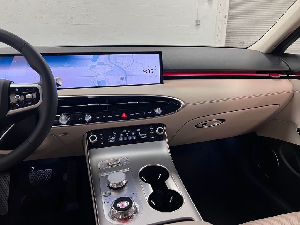 2027 Genesis GV70 2.5T Select