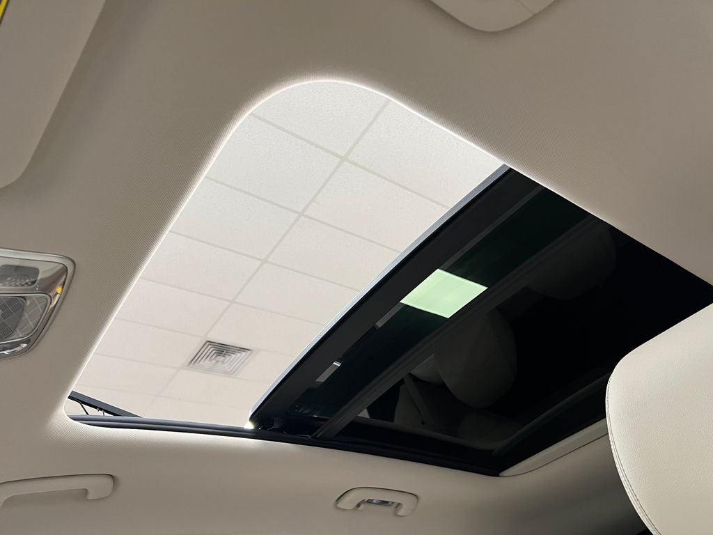 2027 Genesis GV70 2.5T Select