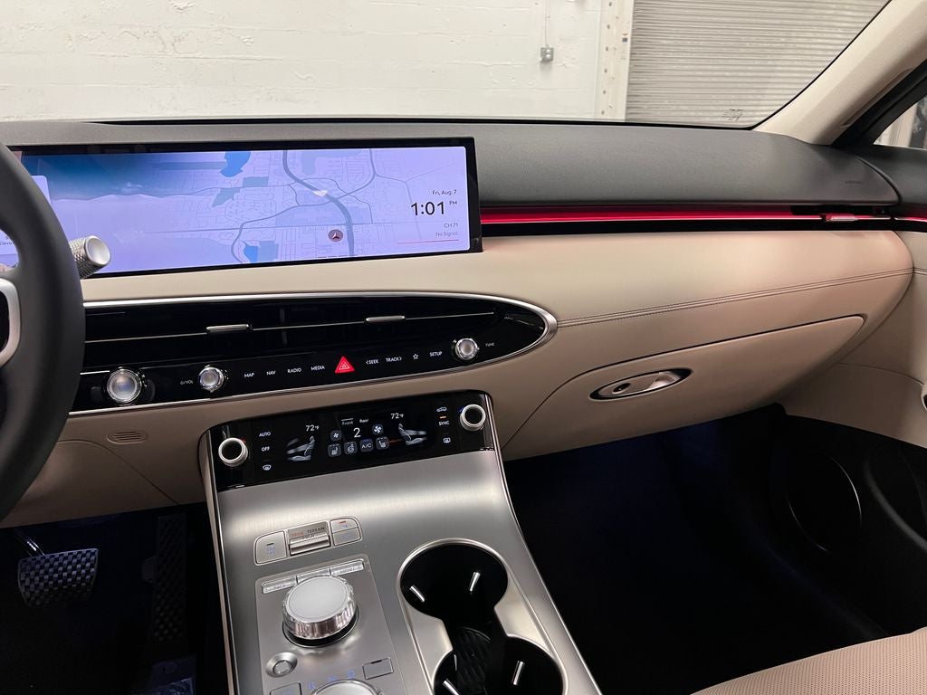 2027 Genesis GV70 2.5T Select