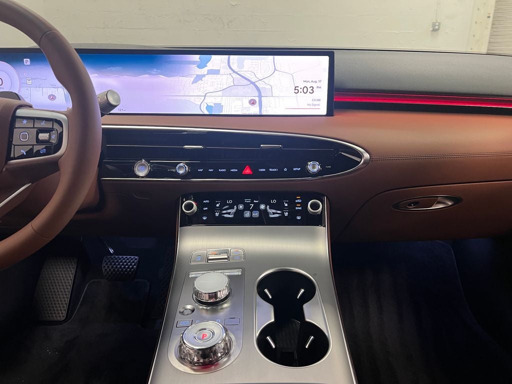 2027 Genesis GV70 2.5T Advanced