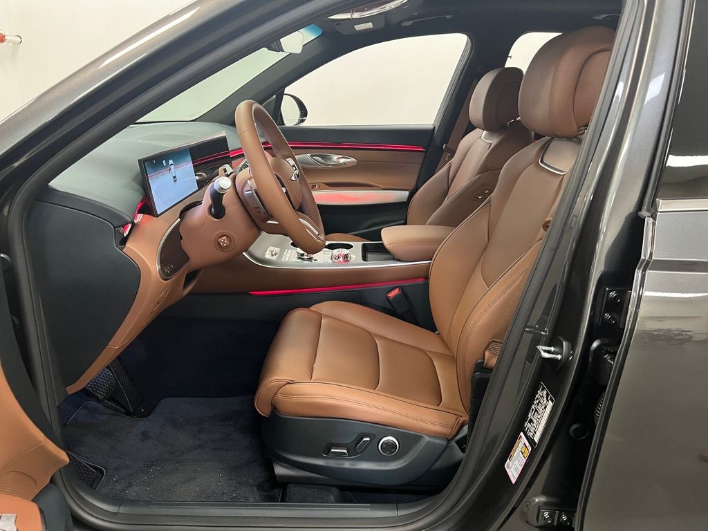 2027 Genesis GV70 2.5T Advanced