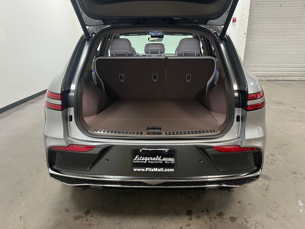 2027 Genesis GV70 2.5T Advanced