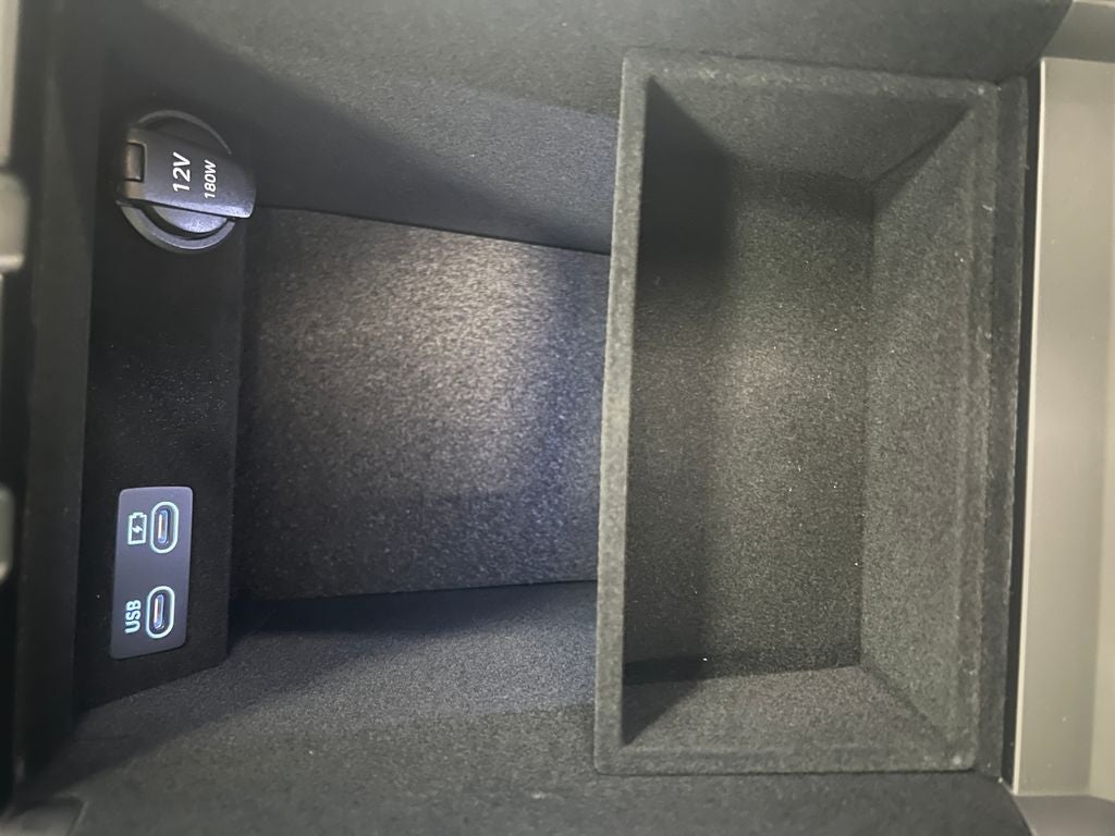 2027 Genesis GV70 2.5T Advanced