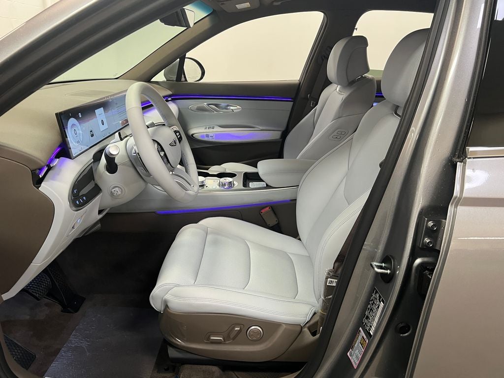2027 Genesis GV70 2.5T Advanced