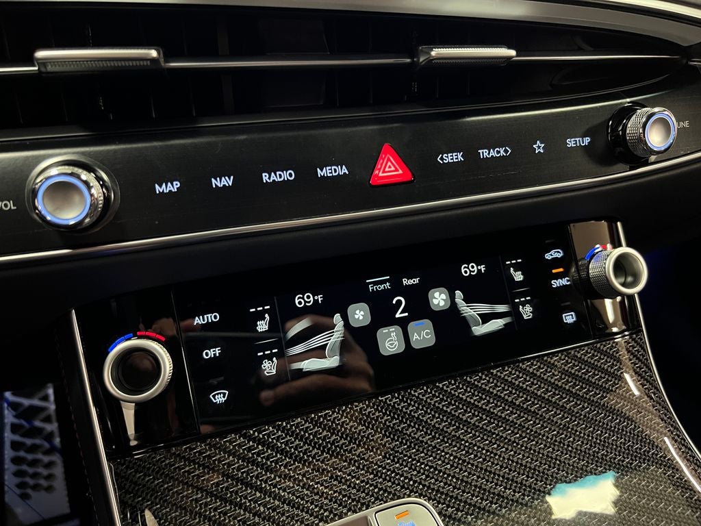 2027 Genesis GV70 3.5T Prestige Graphite