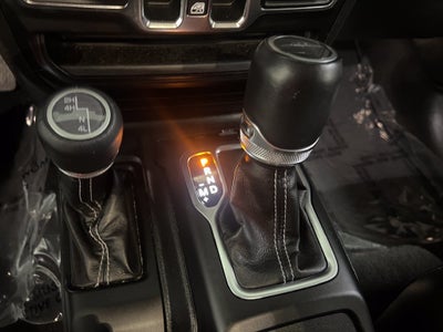 2023 Jeep Gladiator Overland 4x4