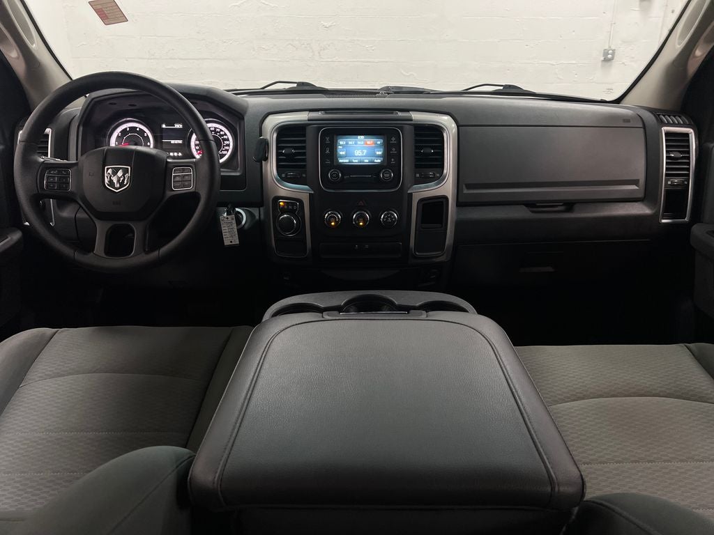 2019 RAM 1500 Classic SLT Crew Cab 4x2 6'4' Box