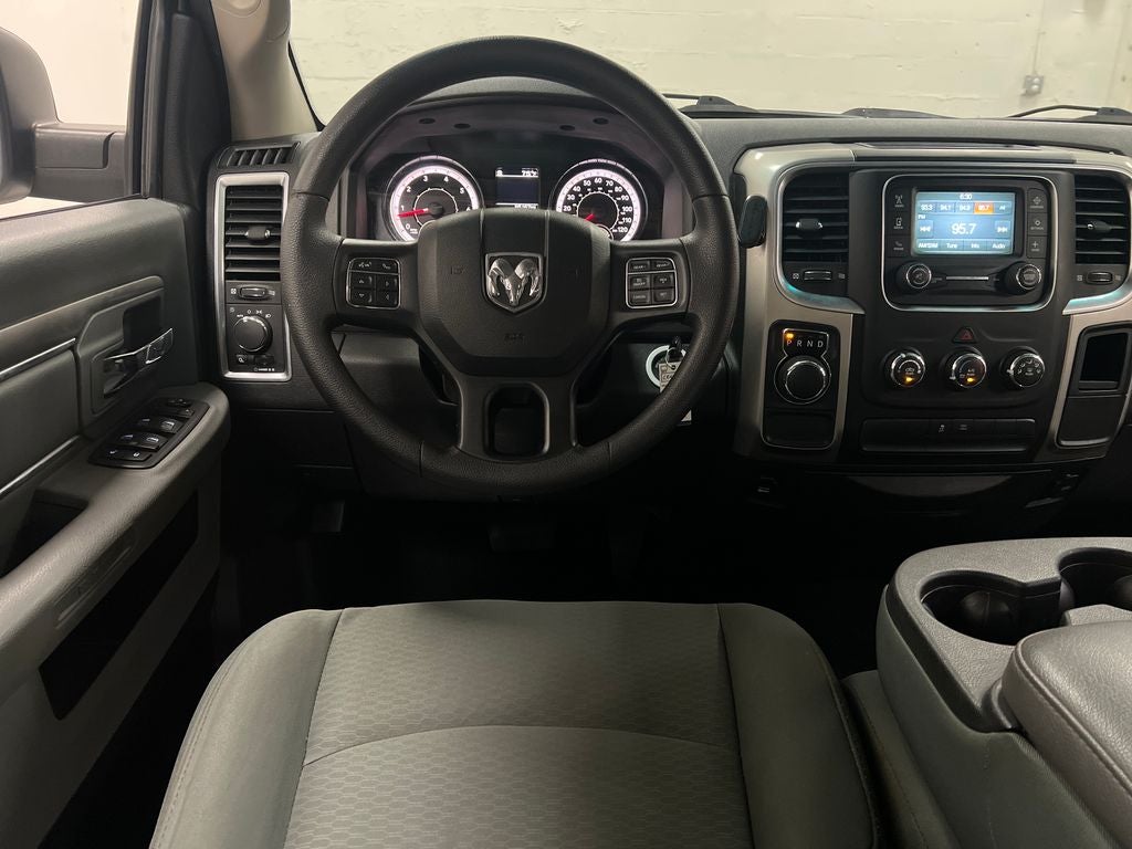 2019 RAM 1500 Classic SLT Crew Cab 4x2 6'4' Box