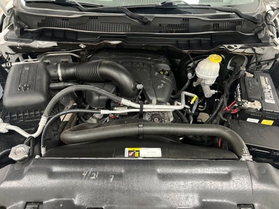 2019 RAM 1500 Classic SLT Crew Cab 4x2 6'4' Box
