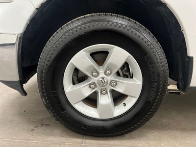 2019 RAM 1500 Classic SLT Crew Cab 4x2 6'4' Box