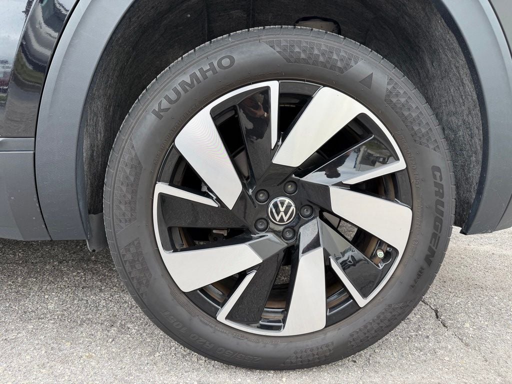 2024 Volkswagen Atlas Cross Sport 2.0T SE w/Technology