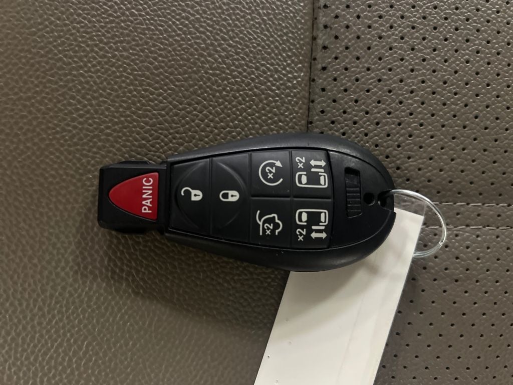 2014 Chrysler Town & Country Touring-L