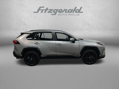 2022 Toyota RAV4 Hybrid SE