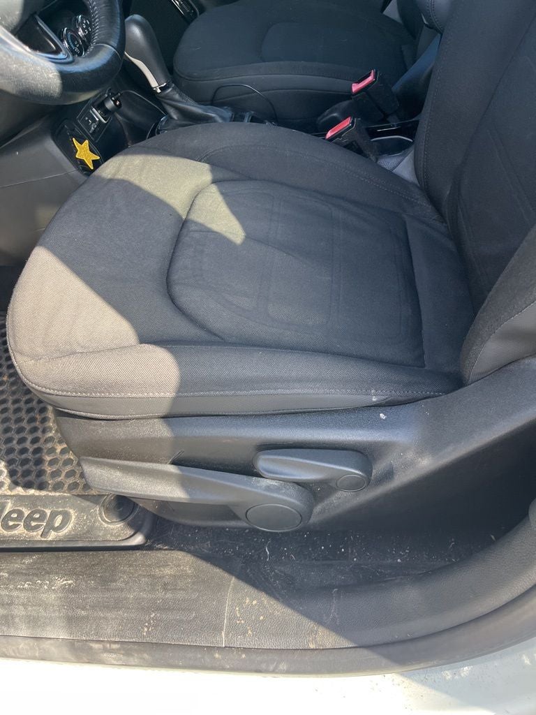 2017 Jeep Renegade Altitude FWD