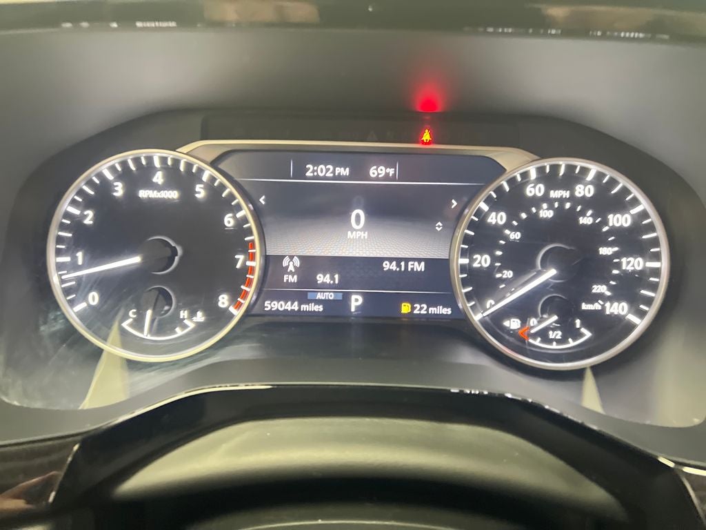 2022 Nissan Pathfinder SV