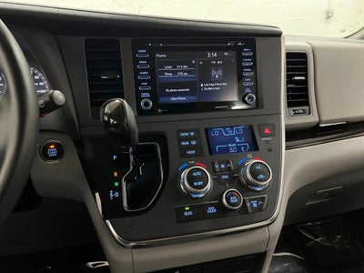 2019 Toyota Sienna XLE 8 Passenger