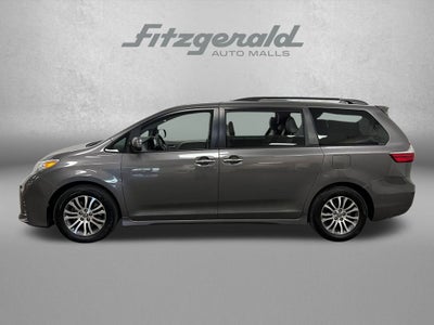2019 Toyota Sienna XLE 8 Passenger