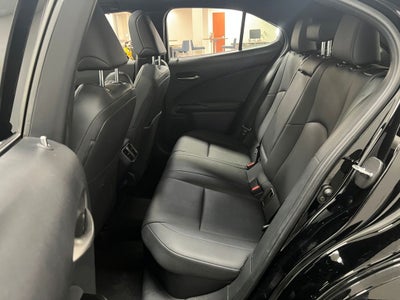 2022 Lexus UX 250h Base