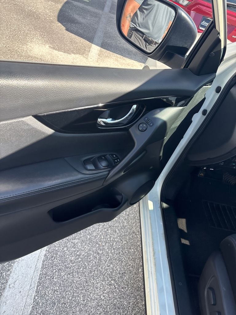 2017 Nissan Rogue Sport SV