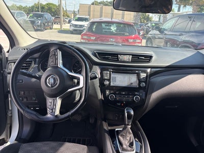 2017 Nissan Rogue Sport SV